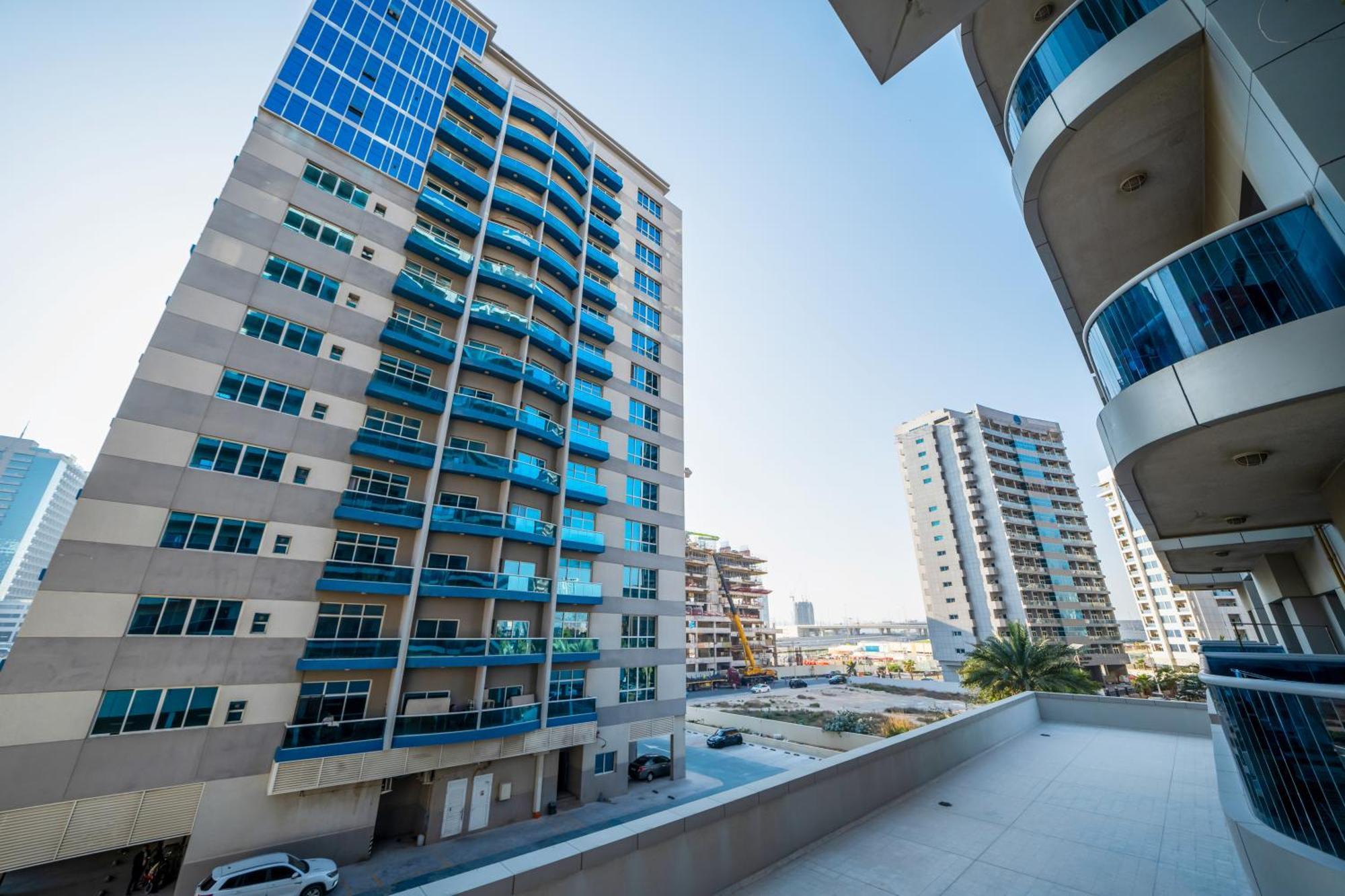 Live Spacious 3Br Apartment All En Suite & Balcony Dubai Exteriör bild