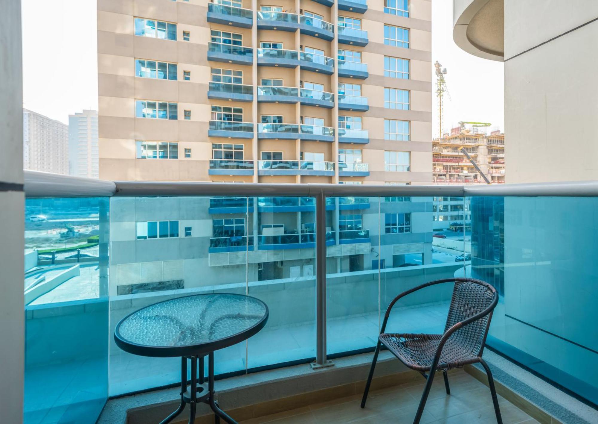 Live Spacious 3Br Apartment All En Suite & Balcony Dubai Exteriör bild